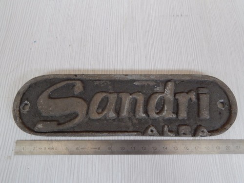 Rif3 scritta sandri - scritta, alba